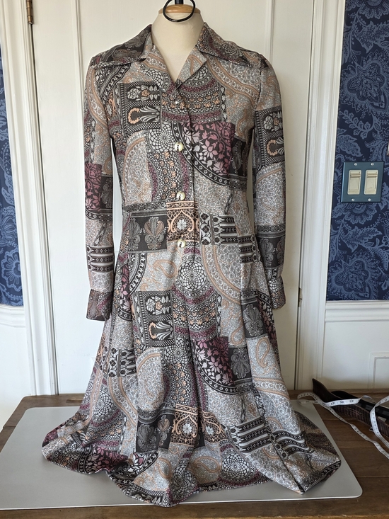 Dresses & Skirts - Long-Sleeve Patchwork Paisley Shirt Dress in Taupe and Mauve